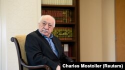 Ulama Turki yang tinggal di AS Fethullah Gulen di rumahnya di Saylorsburg, Pennsylvania, AS, 10 Juli 2017.