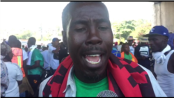 A member of the Sitwayen Revolte (Citizens Revolt) grassroots group says the people left their homes Sunday to make it clear they don’t want a thief as their president.