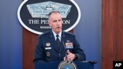 General Pet Rajder na konferenciji za novinare u Pentagonu, oktobar 2023.(AP Photo/Kevin Wolf)