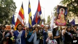 តុលាការ​ក្រុង​ភ្នំពេញ​​កាល​ពី​ខែធ្នូ​ឆ្នាំ​២០១២​បាន​សម្រេច​​ផ្តន្ទា​ទោស​ អ្នក​ស្រី​យ៉ោម ​បុប្ជា​ឲ្យ​ជាប់​ពន្ធនាគារ​រយៈ​ពេល​បីឆ្នាំ​។​