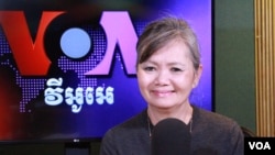 រូបឯកសារ៖ លោកស្រី មូរ សុខហួរ អនុប្រធានគណបក្សសង្គ្រោះជាតិដែលត្រូវបានតុលាការរំលាយ ផ្តល់បទសម្ភាសន៍ដល់វីអូអេ នៅរដ្ឋធានីវ៉ាស៊ីនតោន ថ្ងៃទី៦ ខែធ្នូ ឆ្នាំ២០១៨។