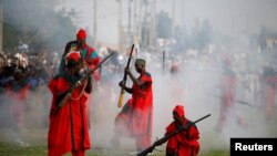 Les gardes du palais lors du festival de durbar le second jour des célèbrations de Eid-al-Fitr pour célèbrer la fin du ramadan, dans la ville de Kano, Nigeria, le 7 juillet 2016.