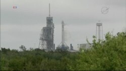 SpaceX Dragon Rocket Launch