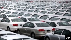 FILE - Volkswagen Jettas