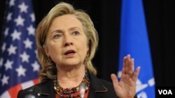 Menteri Luar Amerika Hillary Clinton berencana untuk bertemu dengan Perdana Menteri Israel Benjamin Netanyahu