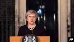 La Première ministre Theresa May donne une conférence de presse à Londres, le 22 mars 2017.