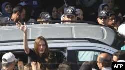 Angelina Jolie Türkiyə-Suriya sərhədinə gəlib