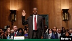 Ben Carson avant sa confirmation au Sénat des Etats-Unis le 12 janvier 2017.
