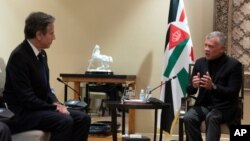 រដ្ឋមន្ត្រី​ការបរទេស​សហរដ្ឋ​អាមេរិក​លោក Antony Blinken ចូល​គាល់​ព្រះហាក្សត្រ​​ហ៊្សដានី​ព្រះបាទ Abdullah ក្នុង​រាជធានី​អាម៉ាន់ (Amman) កាល​ពី​ថ្ងៃ​ទី​២៦ ខែ​ឧសភា ឆ្នាំ​២០២១។