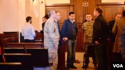 "კაბელების საქმეზე" ბრალდებულები სასამართლო დარბაზშივე დააპატიმრეს, თავდაცვის ყოფილი მინისტრი ალასანია ამტკიცებს, რომ "პოლიტიკური პროცესი", ბიძინა ივანიშვილმა შეუკვეთა