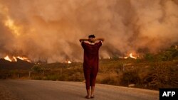 Environ 900 soldats ont été mobilisés pour soutenir les pompiers et volontaires dans la région du Karanga.