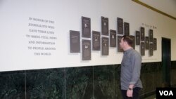 Oscar Winning Filmmaker Matthew Heineman reviews VOA's fallen journalists memorial.