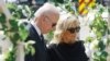 Presiden AS Joe Biden dan Ibu Negara Jill Biden tiba di Sekolah Dasar Robb di Uvalde, Texas, pada 29 Mei 2022. (Foto: Reuters/Jonathan Ernst)