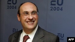 Antonio Vitorino à La Haye, le 18 septembre 2004.