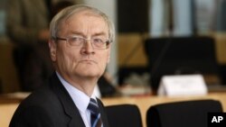 August Haning, bivši šer nemačke spoljne obaveštajne službe (BND), snimljen na sastanku u Berlinu, 4. decembra 2008.