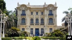 哈利勒博物馆的《罂粟花》油画被盗