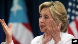 Tim kampanye Hillary Clinton berhasil mengumpulkan dana 28 juta dolar selama Juli-September, tertinggi di antara bakal capres AS lainnya (foto: dok).