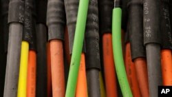 Contoh kabel fiber optic bawah laut yang menghubungkan AS dengan Jepang (foto: ilustrasi).