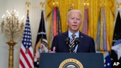 Perezida Joe Biden avuga kw'itahuka ry'abasirikare ba Amerika bava muri Afuganistani, muri White House, i Washington, kw'itariki ya 8/07/2021. 