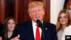 Presiden Trump, Rabu (19/9) mengarahkan Menteri Keuangan Steven Mnuchin agar memperketat sanksi-sanksi terhadap Iran. (Foto: dok).