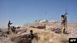 Pasukan keamanan mengambil bagian dalam operasi yang sedang berlangsung melawan militan Taliban di distrik Arghandad di provinsi Kandahar, Afghanistan, 2 November 2020. (Foto: dok)