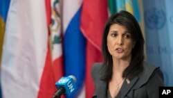 Dubes Amerika Serikat untuk PBB Nikki Haley memberikan keterangan kepada media terkait isu uji misil balistik Korea Utara di kantor PBB, New York, 2 Januari 2018. 