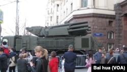 2019年5月二战胜利红场阅兵彩排时，在莫斯科街头的“铠甲-S1”防空系统。