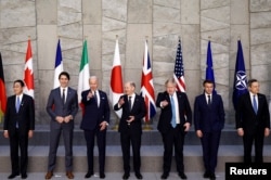 关于俄罗斯入侵乌克兰的北约峰会在布鲁塞尔举行