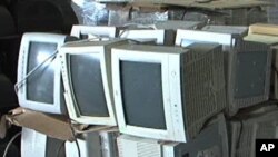 Les vieux ordinateurs, et autres gadgets, finissent très souvent en Afrique