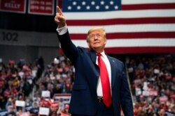 도널드 트럼프 미국 대통령이 지난 3월 노스캐롤라이나주 샬럿에서 선거유세를 하고 있다.