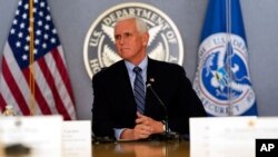 مایک پنس معاون رییس جمهوری آمریکا