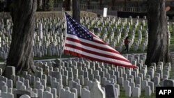 Amerikada Xotira kuni, Obama muhim harbiy lavozimlarga odam tayinladi