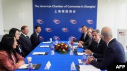 دیدار آنتونی بلینکن وزیر امور خارجه آمریکا با مدیران برخی شرکت‌های آمریکایی در شانگهای، چین - ۲۵ آوریل ۲۰۲۴ 