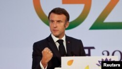 Emmanuel Macron (AP)