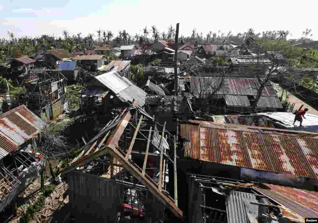 A general view of damaged houses swept by Typhoon Hagupit in Eastern Samar in central Philippines, Dec. 8, 2014.