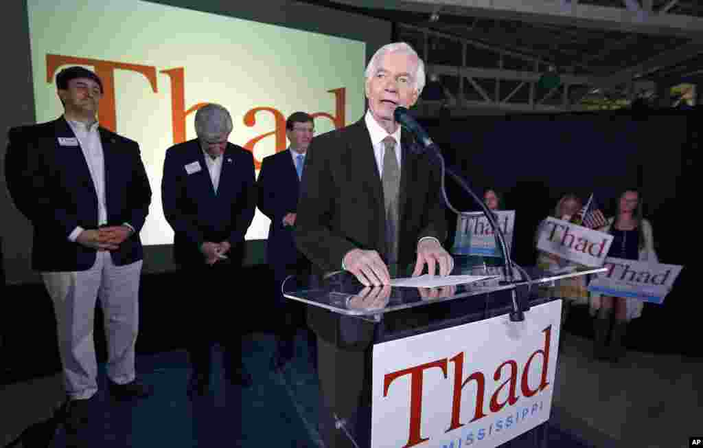 Sen. Thad Cochran (R-MS) salutes his supporters following his victory over Democrat Travis Childers and Reform Party candidate Shawn O&#39;Hara&nbsp;at his victory party in Jackson, Mississippi, Nov. 4, 2014. 