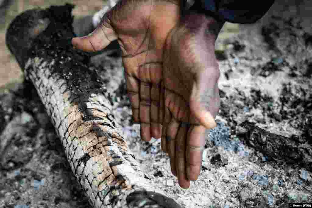 With cold weather setting in, fears are growing for the health of migrants and refugees camping out in the open in Ventimiglia, Italy.