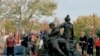 Renowned Sculptor Who Created Vietnam Women's Memorial Dies