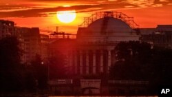 Among the targets to rename is also Jefferson Memorial. 