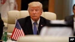 Le président Donald Trump lors de la conférence à Riyad, en Arabie Saoudite, le 21 mai 2017.