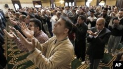 Banyak warga Muslim Amerika tidak menyetujui film yang memicu demonstrasi-demonstrasi itu, namun mereka juga tidak menyetujui tindakan para demonstran (foto: dok).