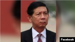 លោកឧកញ៉ា​ស៊ី គង់ទ្រីវ ​គឺជានាយក​ក្រុមហ៊ុន ខេ ធី ប៉ាស៊ីហ្វិក​គ្រុប​លីមីធីត និងជា​ម្ចាស់​មជ្ឈមណ្ឌល​ម៉ុងឌីយ៉ាល់​នៅ​ភ្នំពេញ។ (រូបដកស្រង់ពីបណ្តាញសង្គម)