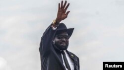 Le président sud-soudanais Salva Kiir à l'aéroport de Juba, le 20 juin 2018.