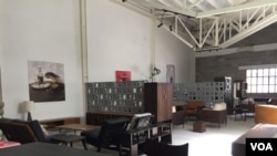 Vietnam is encouraging banks to lend to small businesses, like this furniture store in Ho Chi Minh City. (VOA/Ha Nguyen)