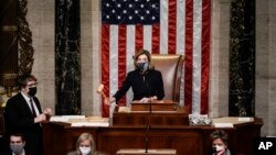 Vakillar palatasi spikeri Nensi Pelosi impichment jarayonini boshqarmoqda, Vashington, 2021-yil, 13-yanvar