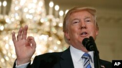 Presiden AS Donald Trump berpidato tentang pekan "Made in America" di Gedung Putih, 17 Juli 2017.