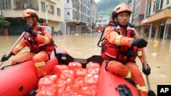 广东南部地区大暴雨造成一些地区洪水泛滥。（美联社2024年4月22日转发）