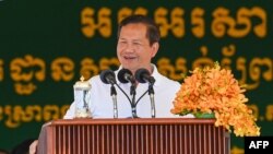 រូបឯកសារ៖ នាយករដ្ឋមន្ត្រីកម្ពុជាលោក ហ៊ុន ម៉ាណែត ថ្លែងនៅក្នុងពិធីសម្ពោធបើកការដ្ឋានសាងសង់​ព្រែកជីកតេជោហ្វូណន នៅខេត្តកណ្តាល កាលពីថ្ងៃទី៥ ខែសីហា ឆ្នាំ២០២៤។