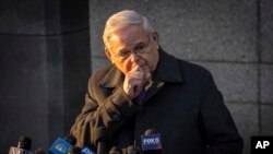 "Nema mnogo krivičnih djela koja uključuju zloupotrebu ovlasti u razmjerima Menendezove", rekao je tužilac