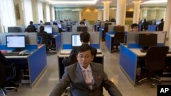 Suasana di laboratorium komputer di Kim Il Sung University di Pyongyang, Korea Utara. (Foto: Dok)